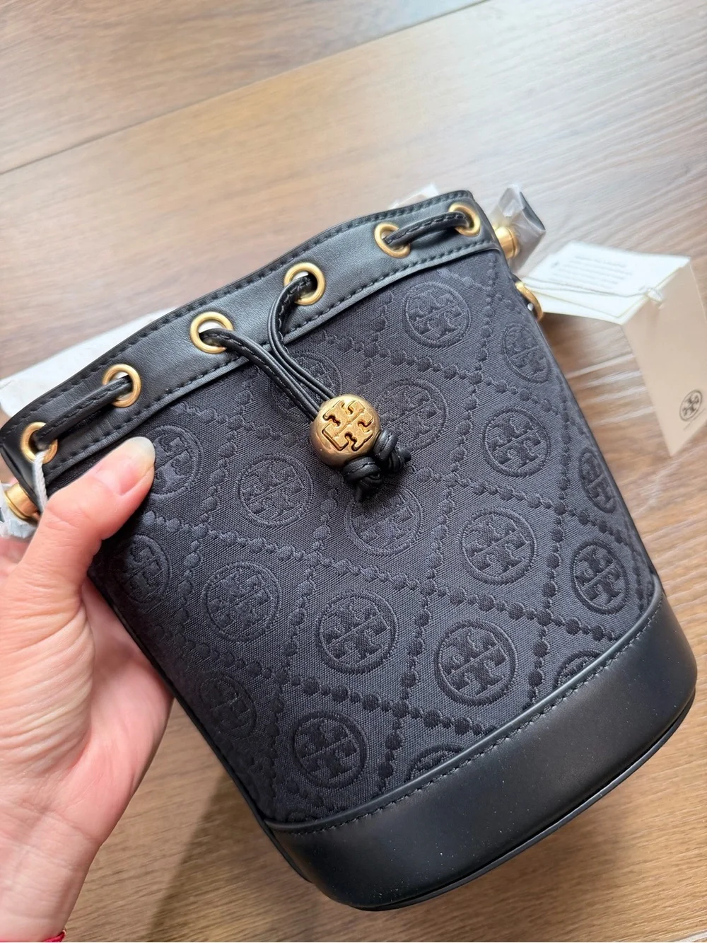 Tory Burch T Monogram Mini Bucket Bag Crossbody in Black NWT